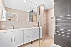 1-Mawarra-Close-Forestville-Bathroom-Web